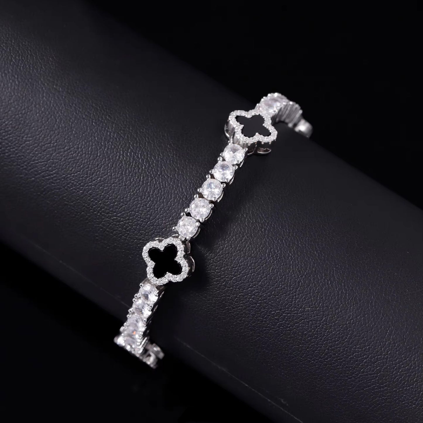 Lucky Four Leaf Clover Tennis Bracelet Luxury Designer style 3mm 4mm 5mm S925 Silver Iced Out